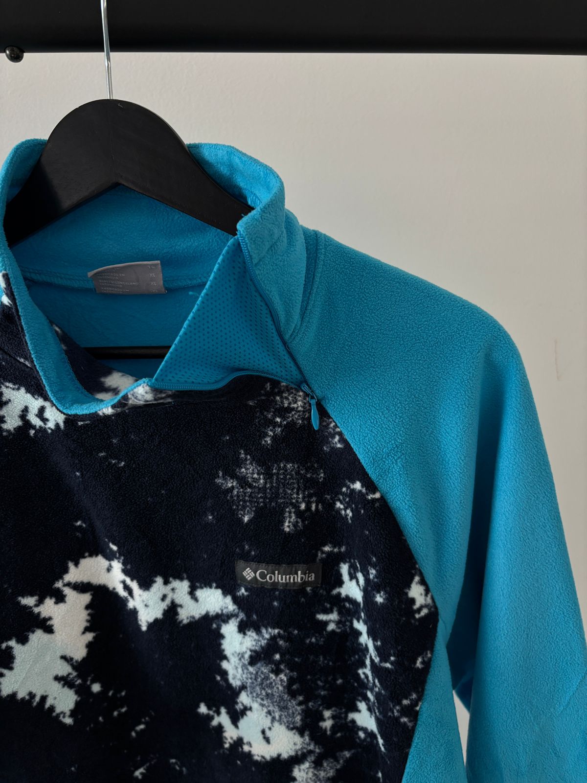 COLUMBIA FLEECE LIGERO AZUL. SIN DETALLE. L DE DAMA.