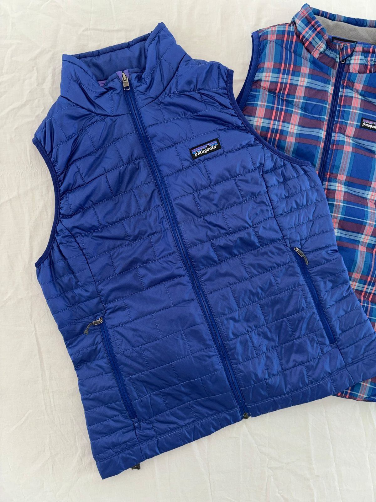 PATAGONIA CHALECO AZUL COMPRESIBLE PRIMALOFT “AISLAMIENTO TÉRMICO” COMPRESIBLE QUE SE HACE BOLSA. L DE DAMA.
