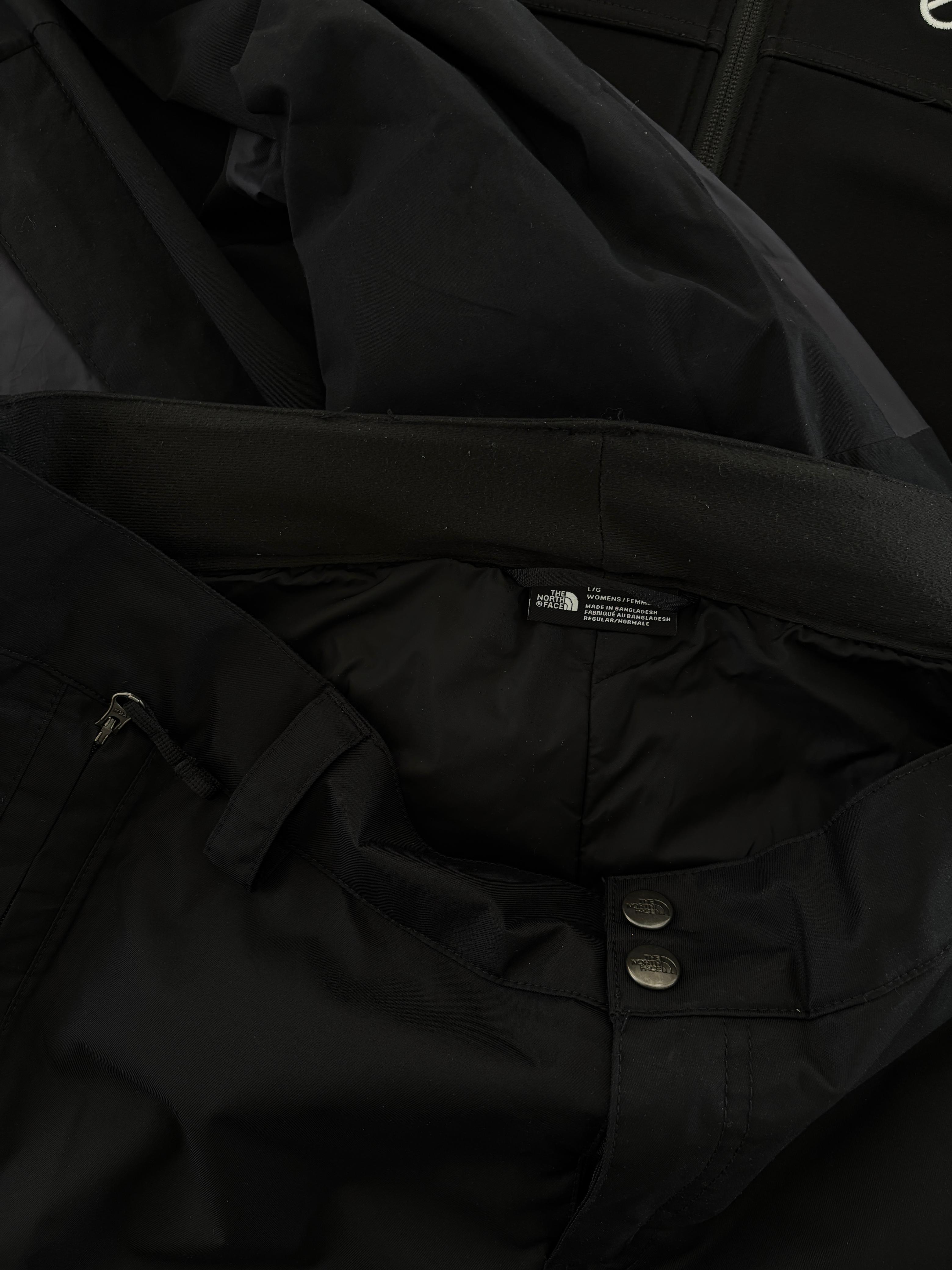 TNF PANTALÓN DRYVENT PARA NIEVE (permite que el sudor salga mientras impide la entrada de agua y viento) DOBLE LOGO. L DE DAMA.