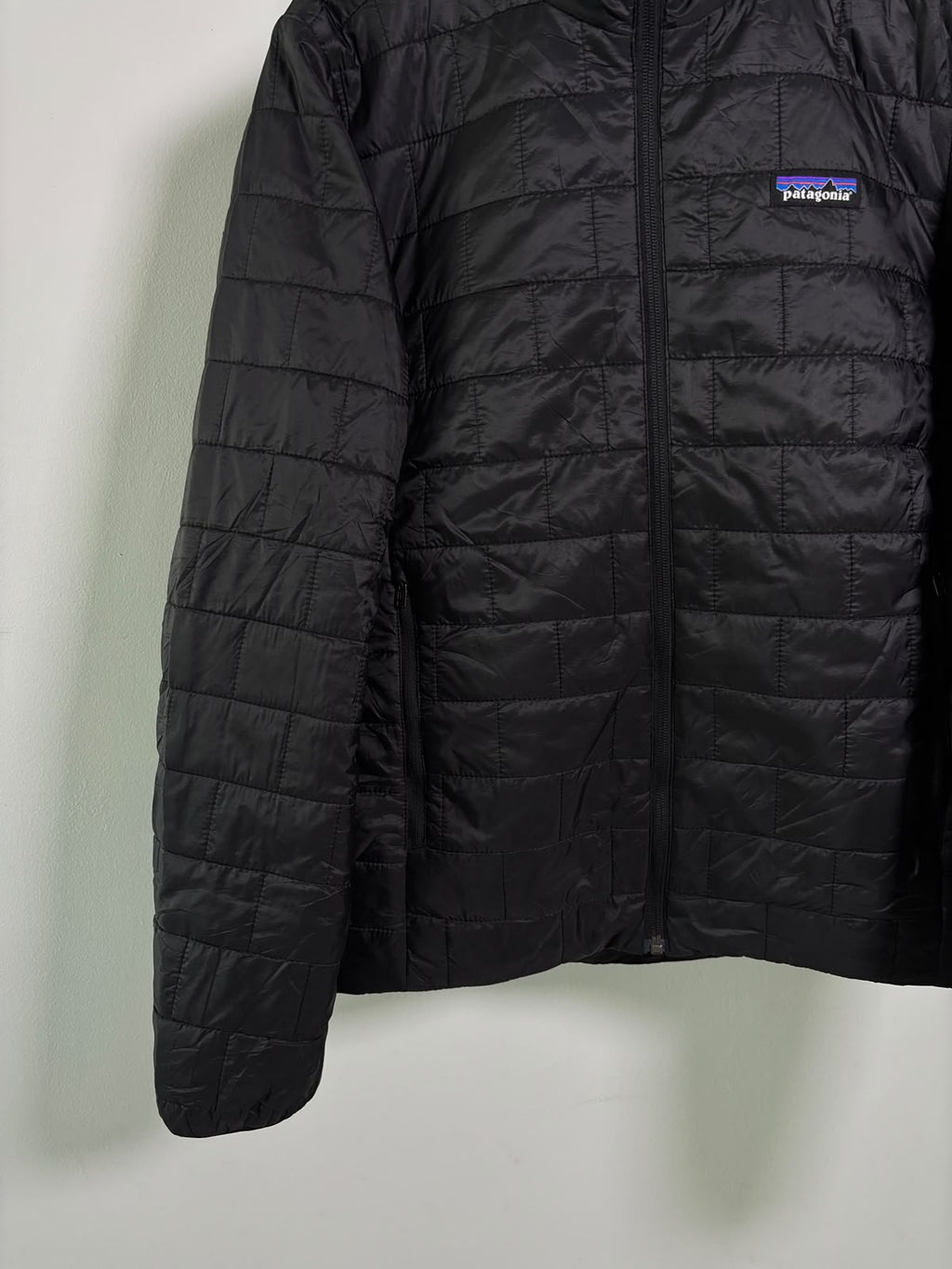 PATAGONIA NEGRO 2DA CAPA PRIMALOFT ⭐️   CASI COMO NUEVO. S DE DAMA.
