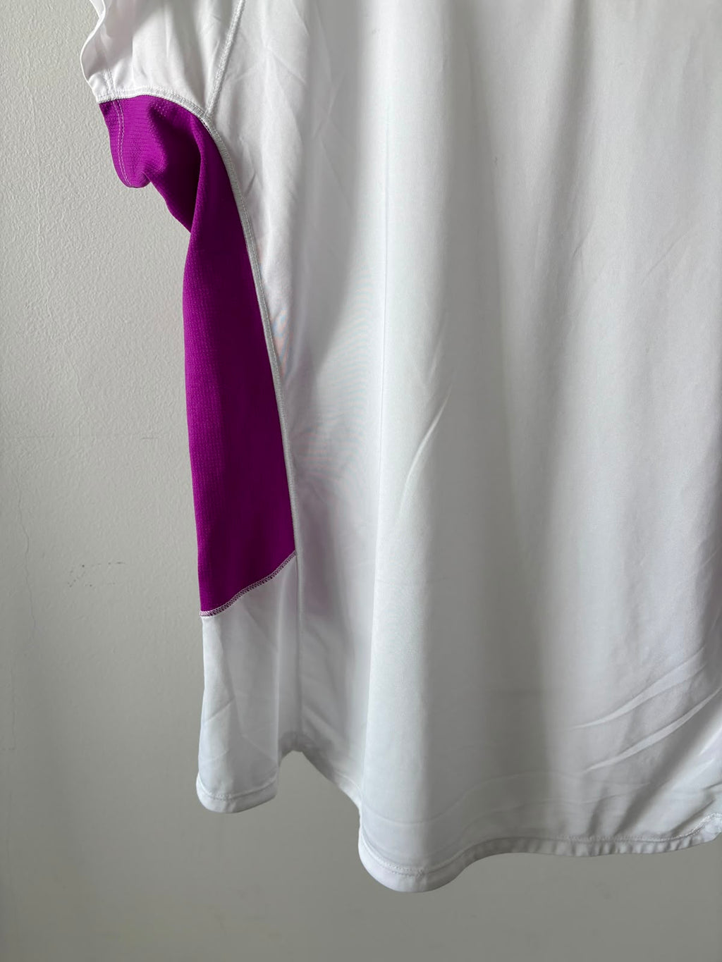 TNF FLASHDRY (acelera la evaporación del sudor y seca la ropa rápidamente). S DE DAMA.