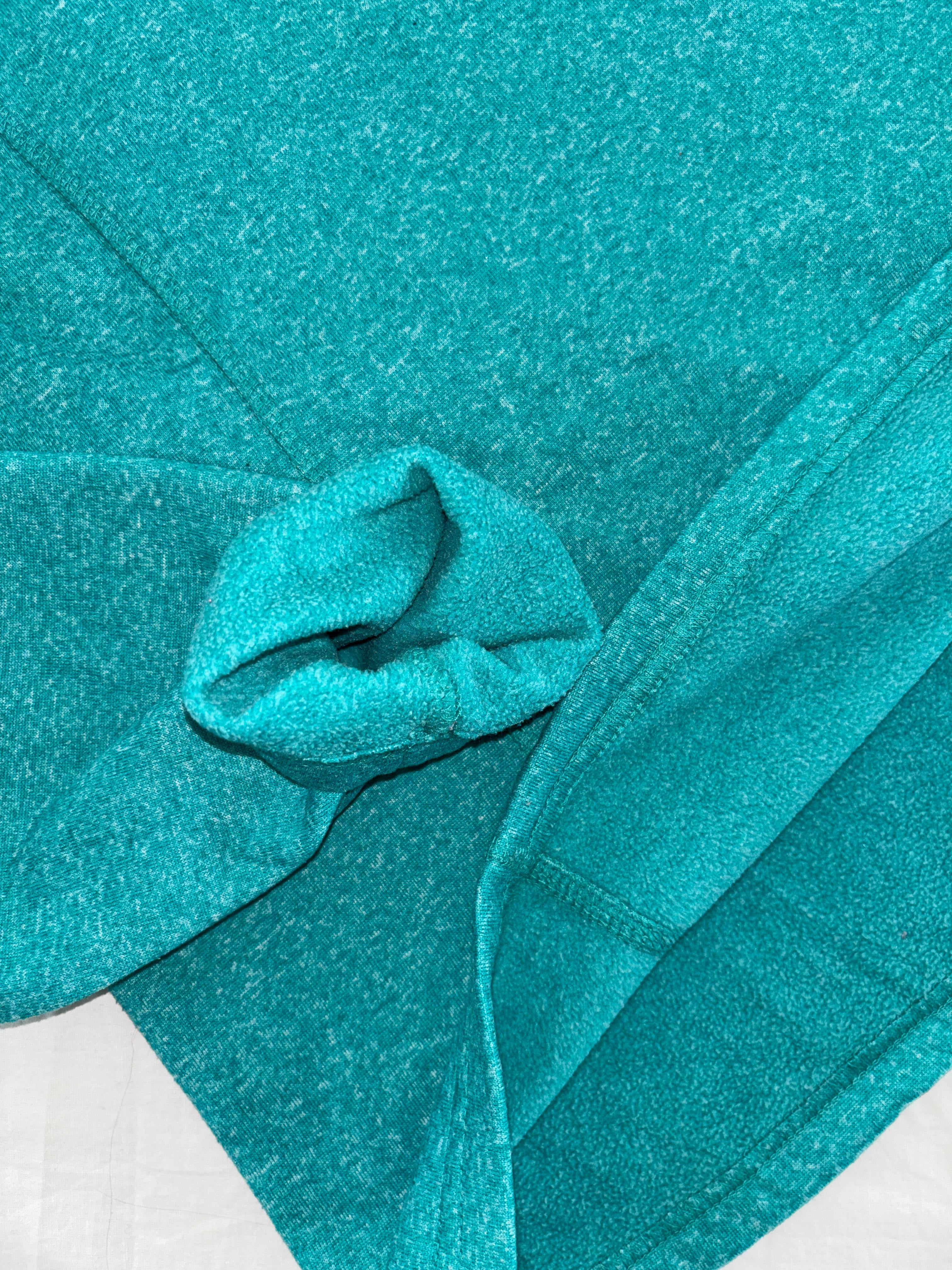 COLUMBIA HOODIE POLAR 2DA CAPA. SIN DETALLE. L DE DAMA.