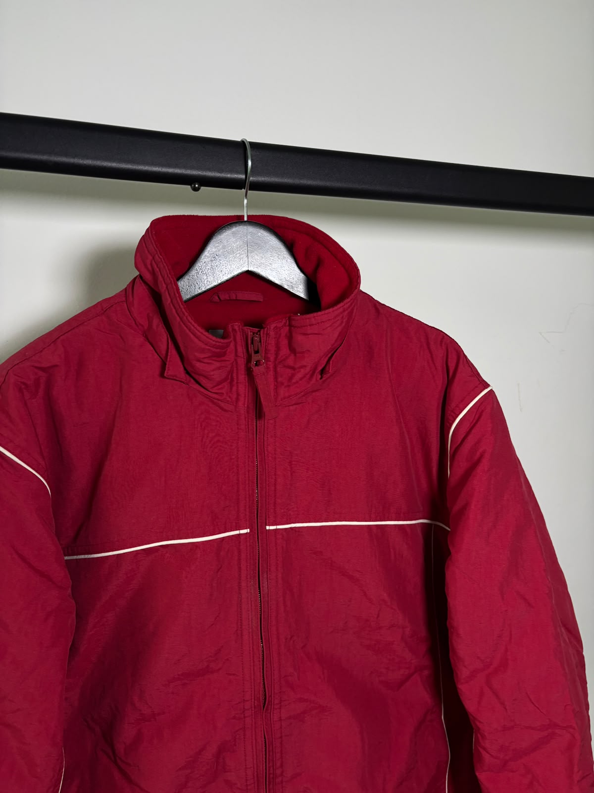 OLD NAVY ROJO 3RA CAPA PARA CLIMAS FRÍOS. EN ESPALDA ES POLAR. XL DE DAMA.