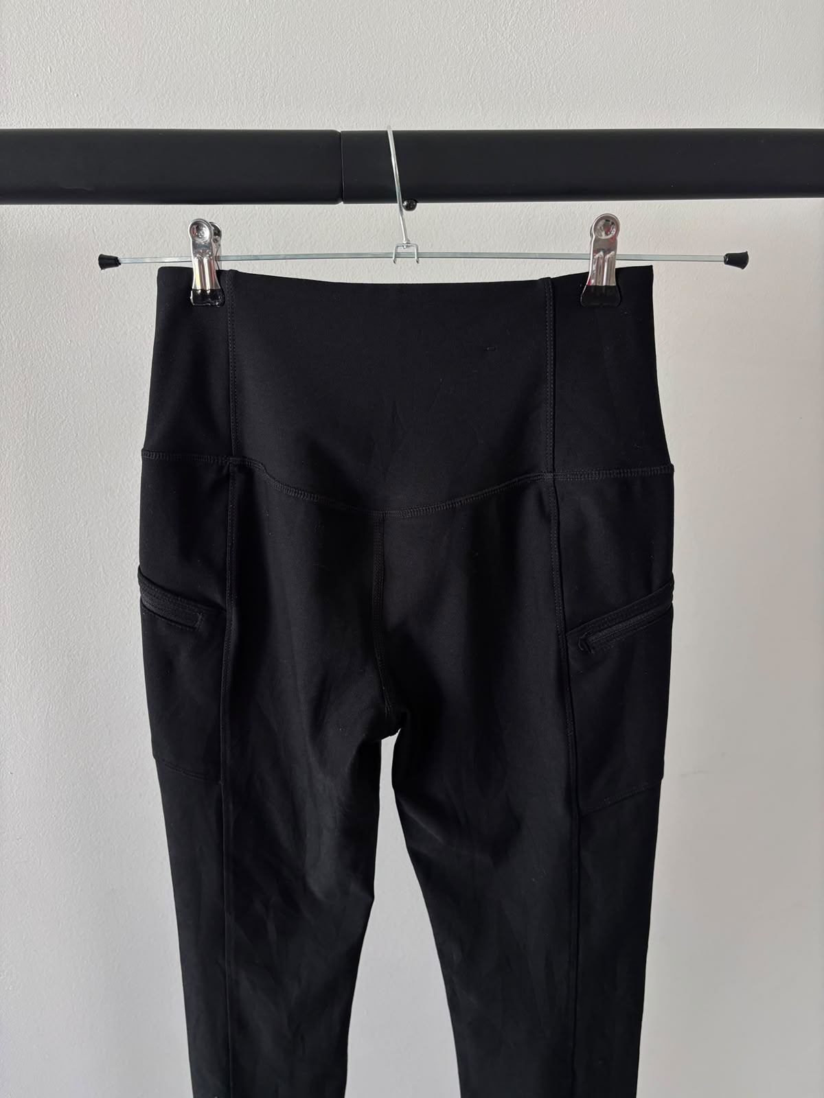 EDDIE BAUER NEGRO LEGGIN PARA SENDERISMO. TELA GRUESA TIPO ALGODÓN. COMO NUEVO. XS DE DAMA.
