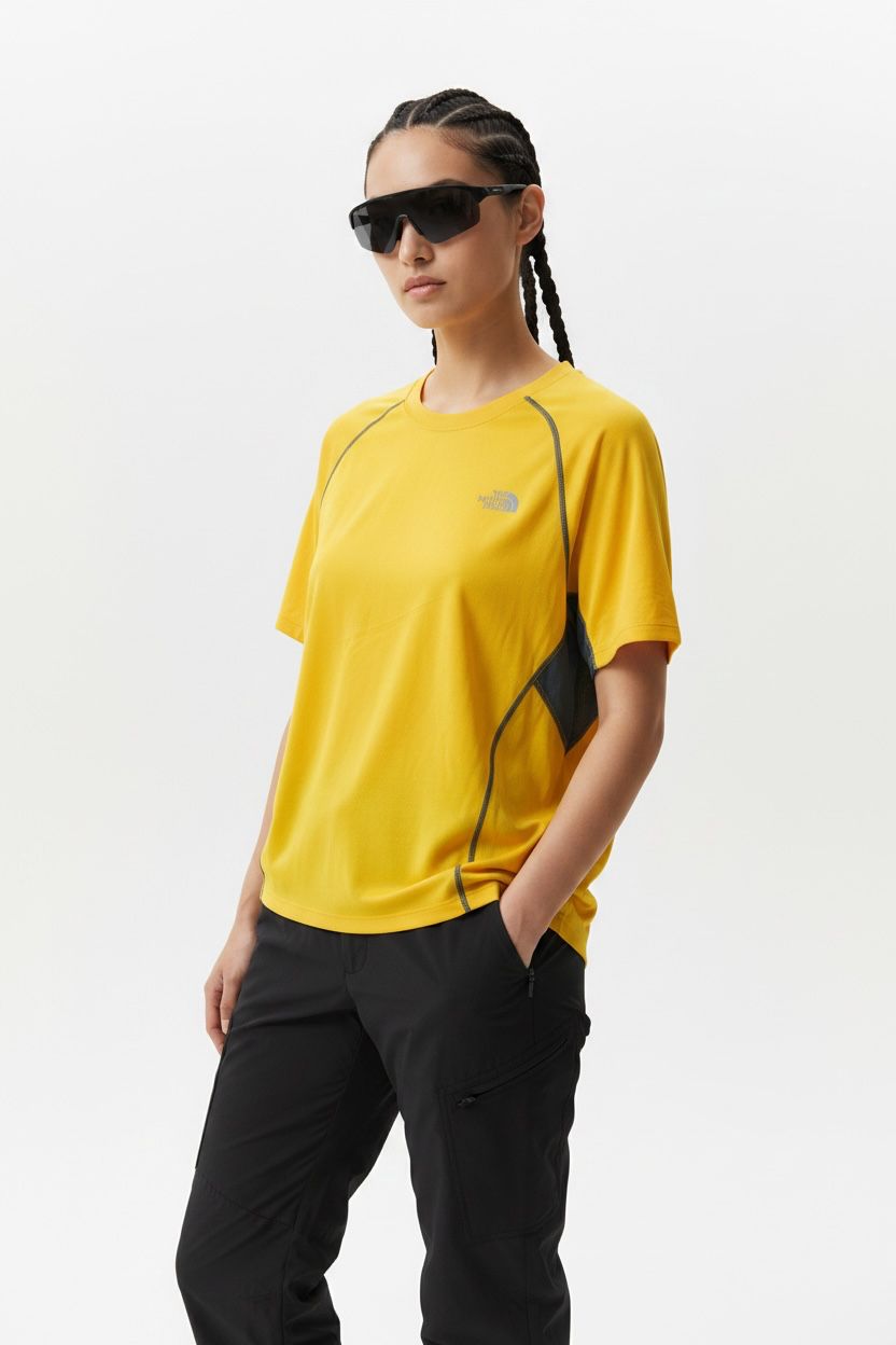 TNF T SHIRT FLASH DRY (absorbe el sudor de la piel y seca de forma ultra rápida) COMO NUEVO. L DE MUJER.