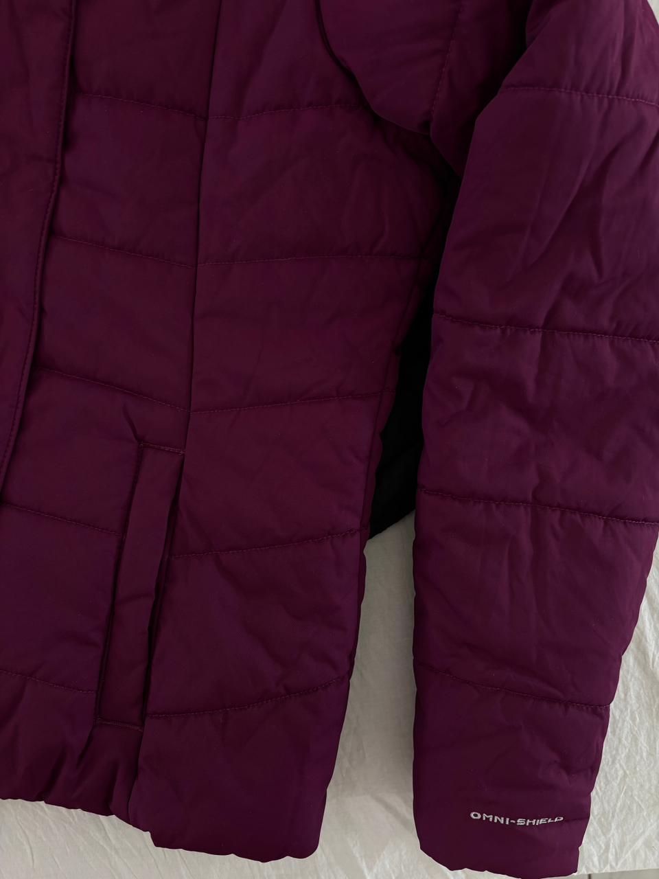 COLUMBIA MORADO BRUMOSO PARA FRÍO E IMPERMEABLE PARA LLUVIA LIGERA 💦 OMNI SHIELD. M DE DAMA.