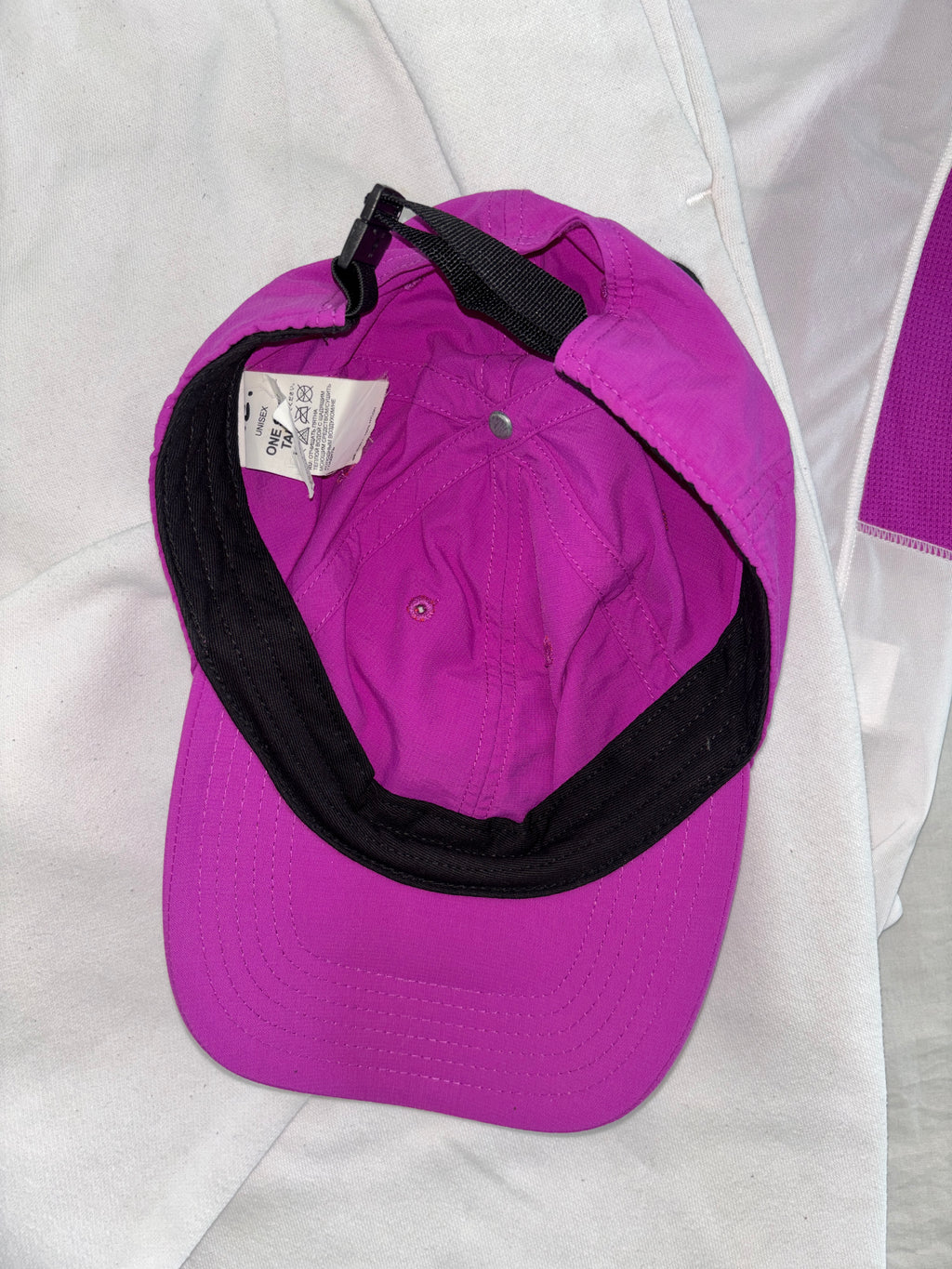 TNF GORRA SIN DETALLE.