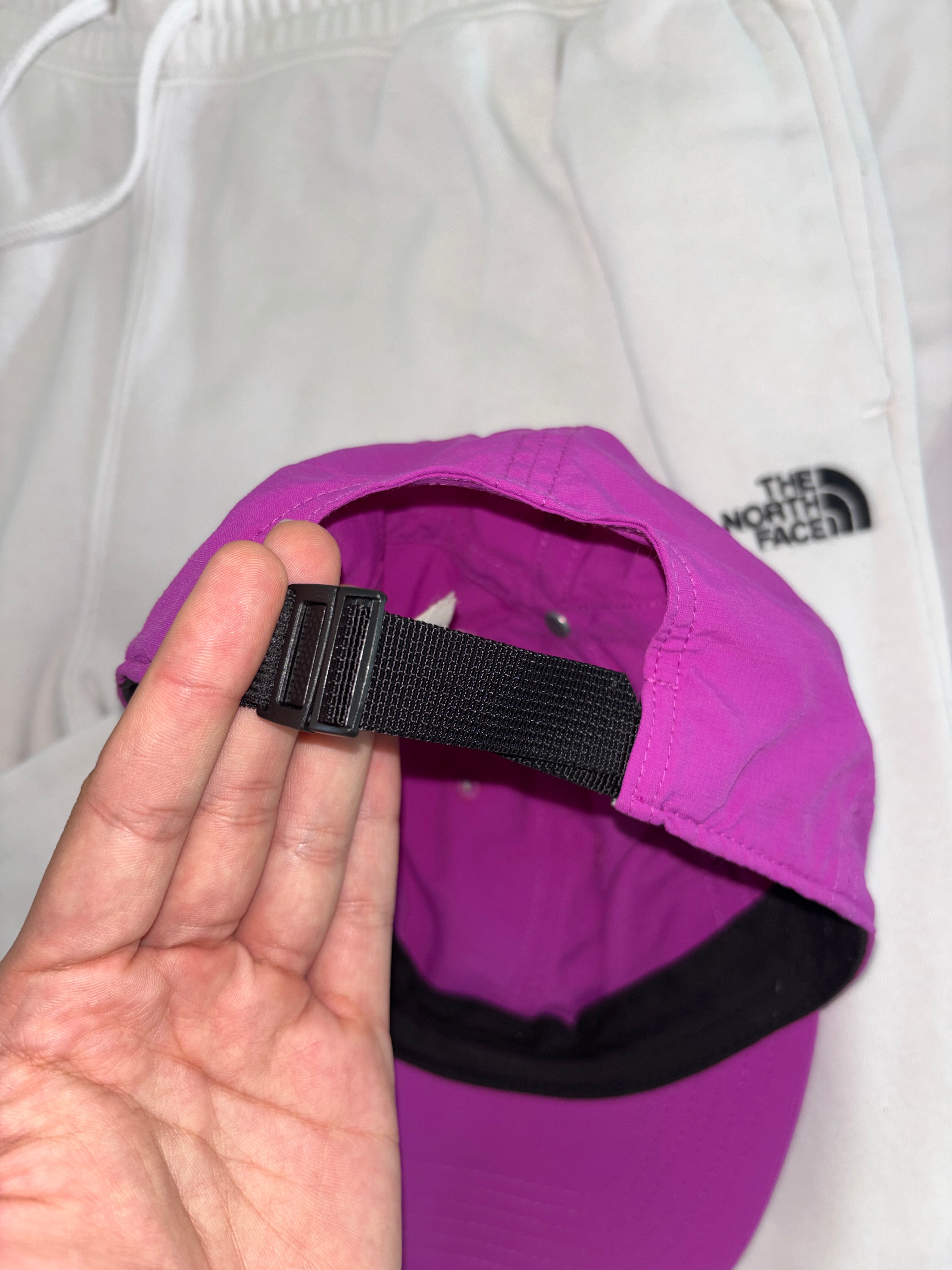 TNF GORRA SIN DETALLE.