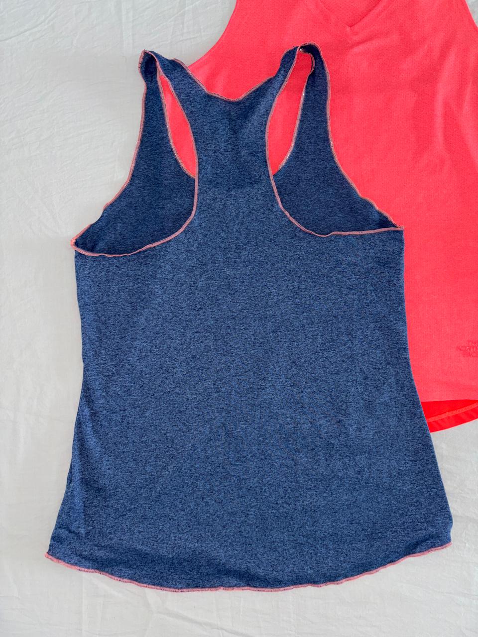 TNF CAMISETA AZUL LIGERA SIN DETALLE. S DE DAMA.