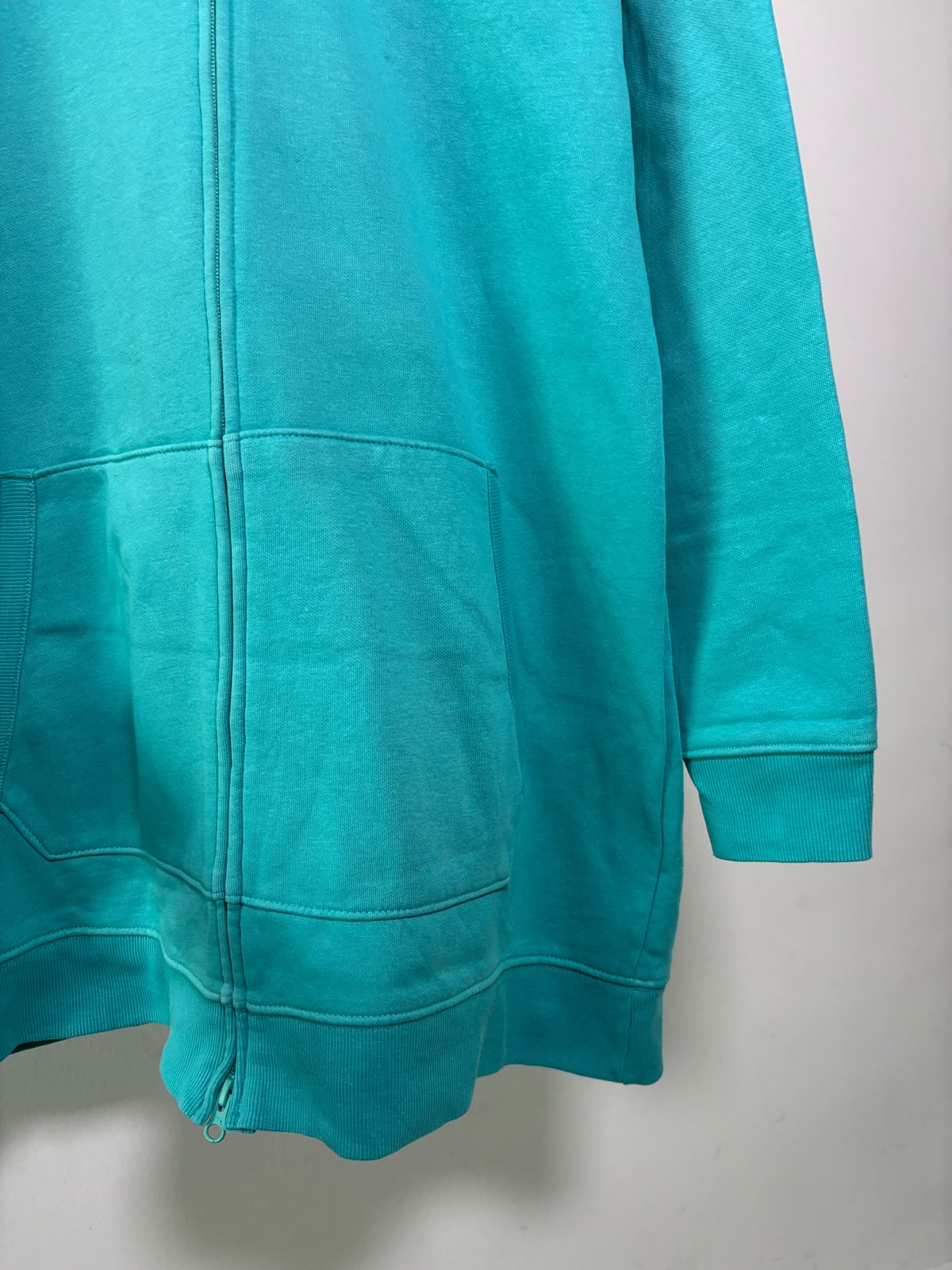 COLUMBIA HOODE MENTA LARGO. PEQUEÑO DETALLE. L DE DAMA.