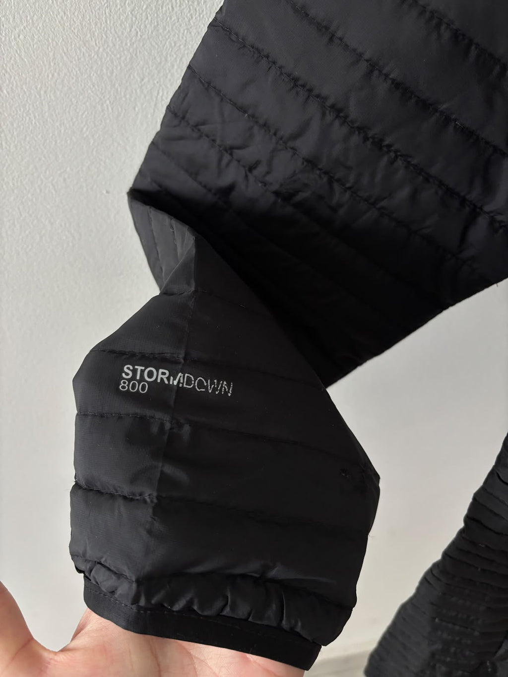 EDDIE BAUER PLUMA DE GANSO DE 850 2DA CAPA COMPRESIBLE. S DE DAMA.