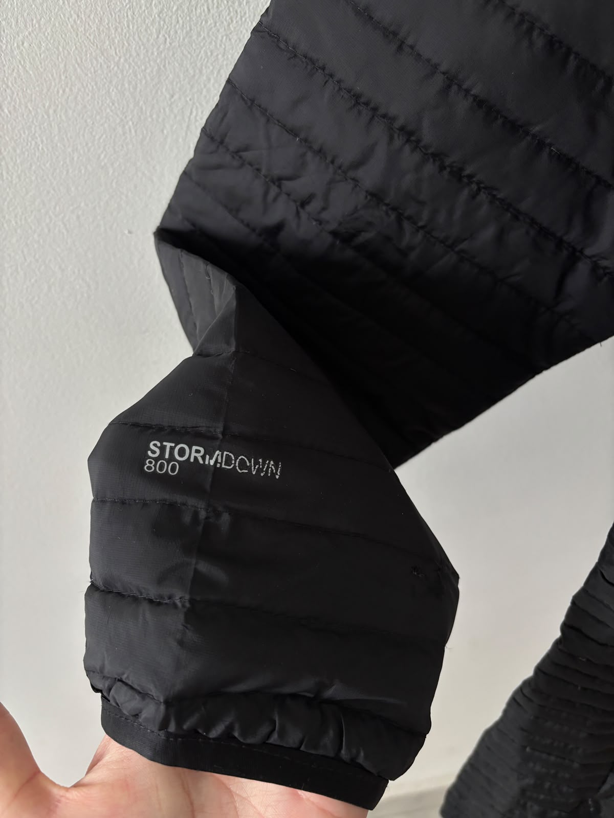 EDDIE BAUER PLUMA DE GANSO DE 850 2DA CAPA COMPRESIBLE. S DE DAMA.