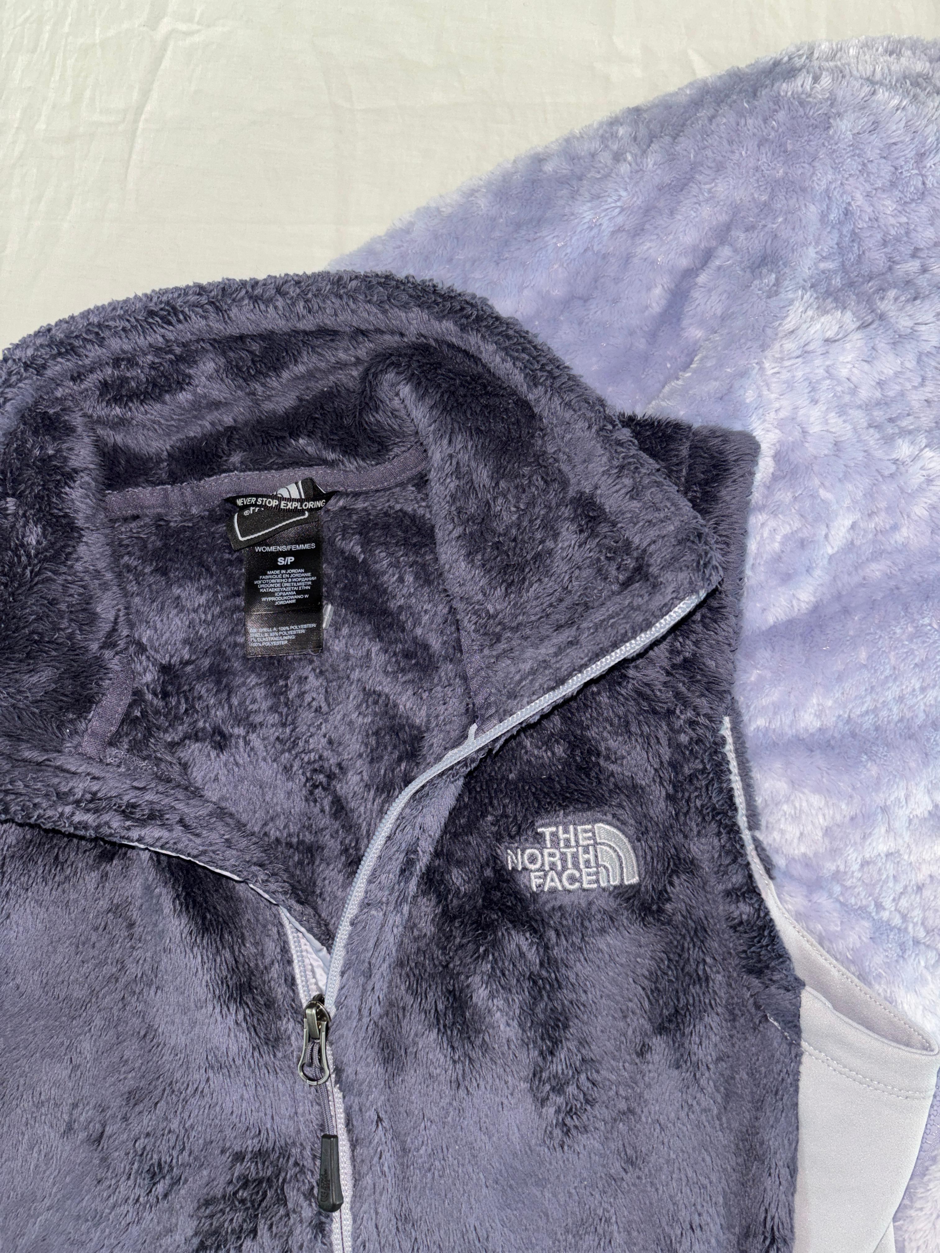 TNF CHALECO MORADO PELUCHE INTACTO Y SUAVE. S DE DAMA.