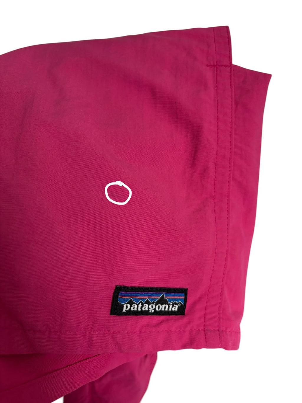 PATAGONIA SHORT ROSA CON ROPA INTERIOR. LARGO TELA GRUESA. L DE DAMA.