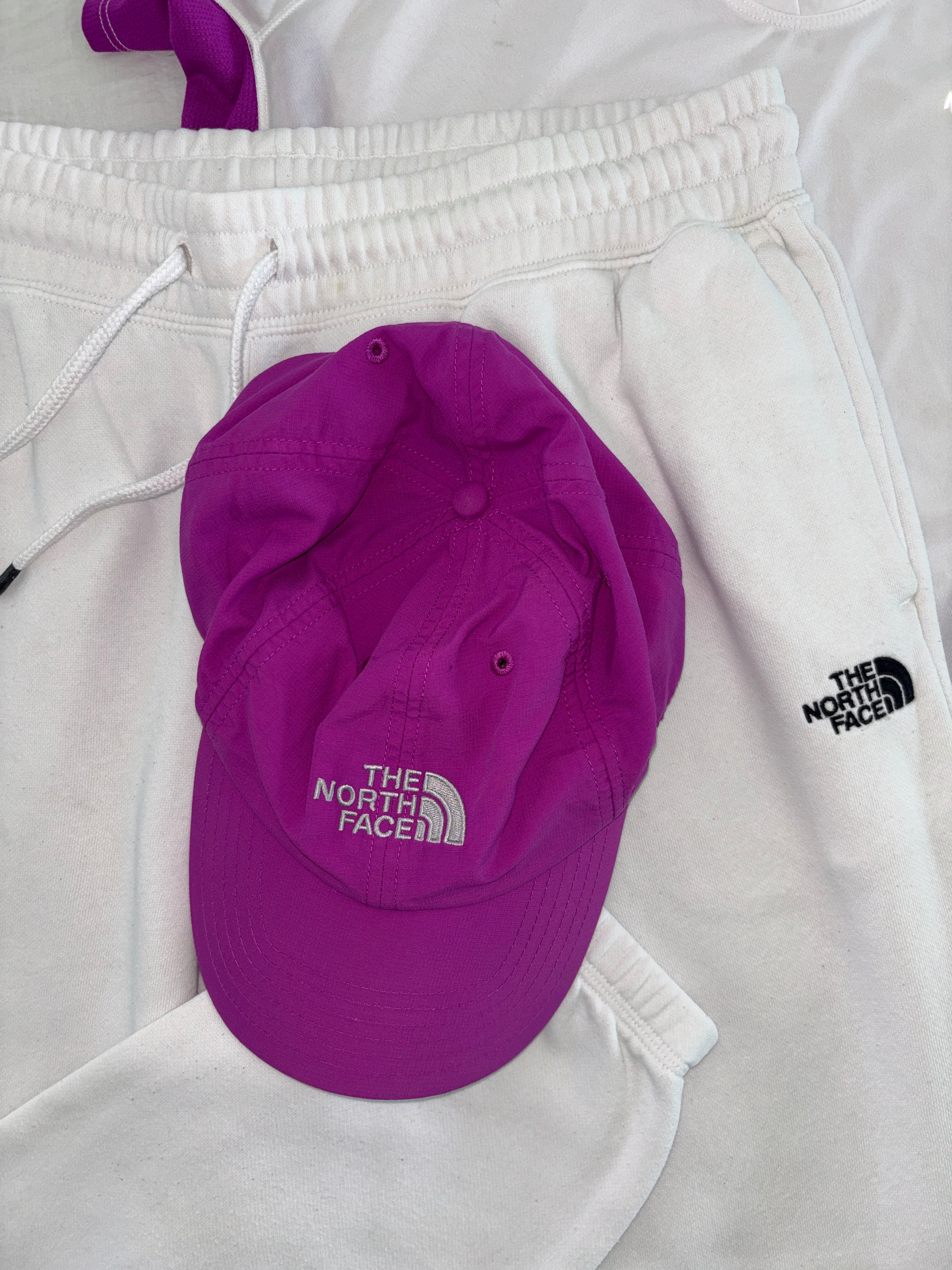 TNF GORRA SIN DETALLE.