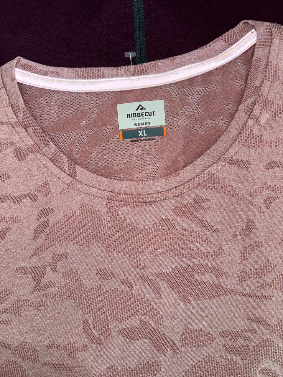 BLUSA PARA SENDERISMO TRANSPIRABLE Y LIGERO. 
XL DE DAMA.