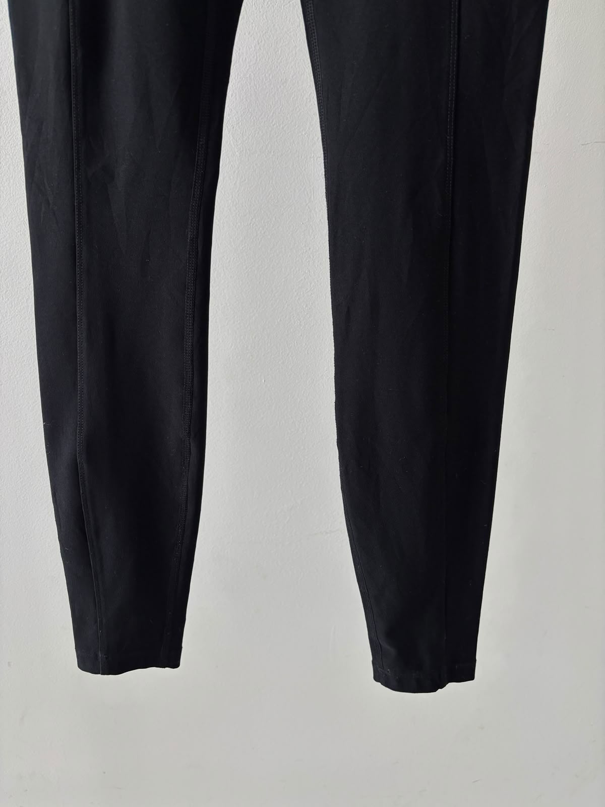 EDDIE BAUER NEGRO LEGGIN PARA SENDERISMO. TELA GRUESA TIPO ALGODÓN. COMO NUEVO. XS DE DAMA.