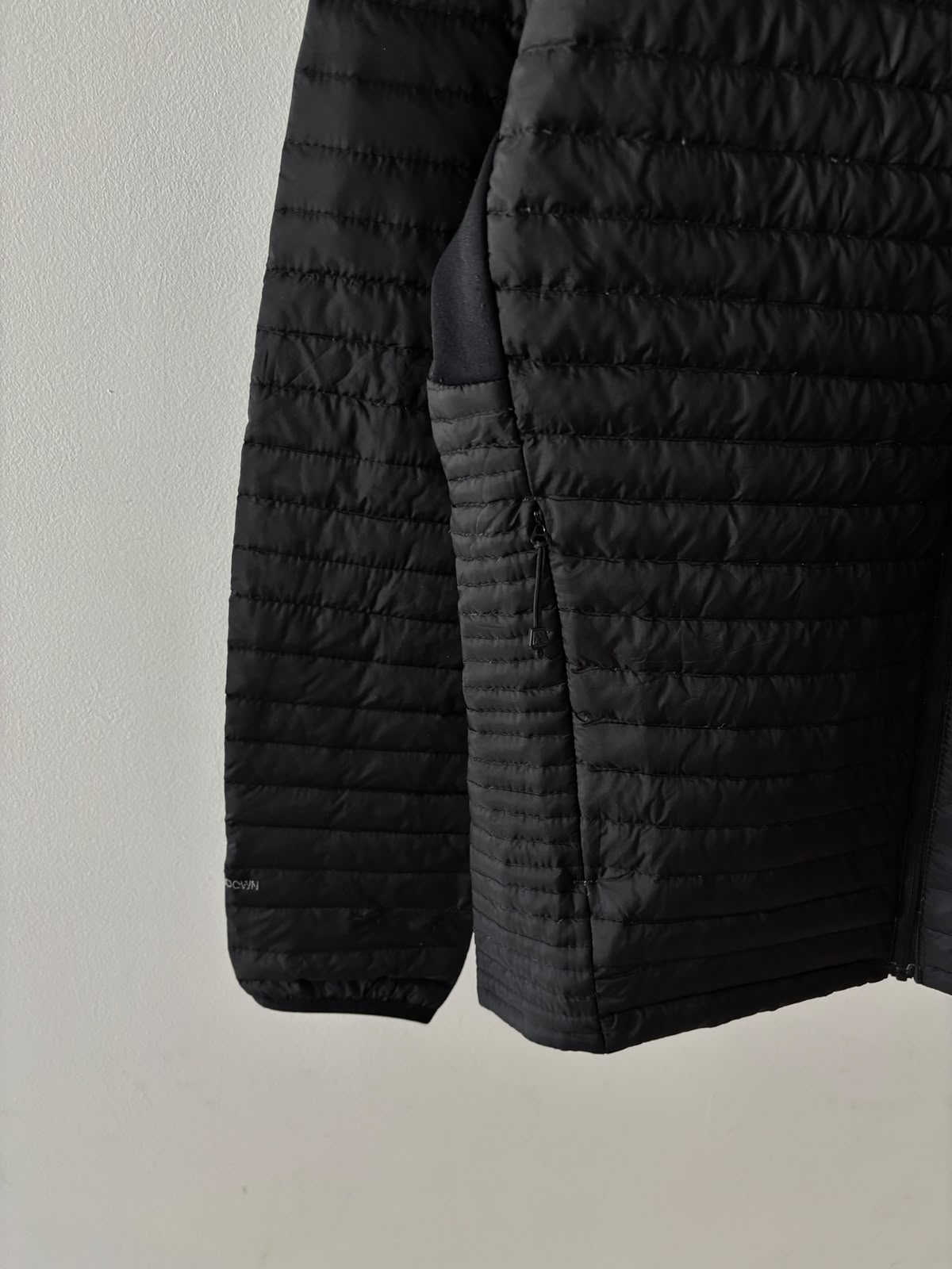 EDDIE BAUER PLUMA DE GANSO DE 850 2DA CAPA COMPRESIBLE. S DE DAMA.