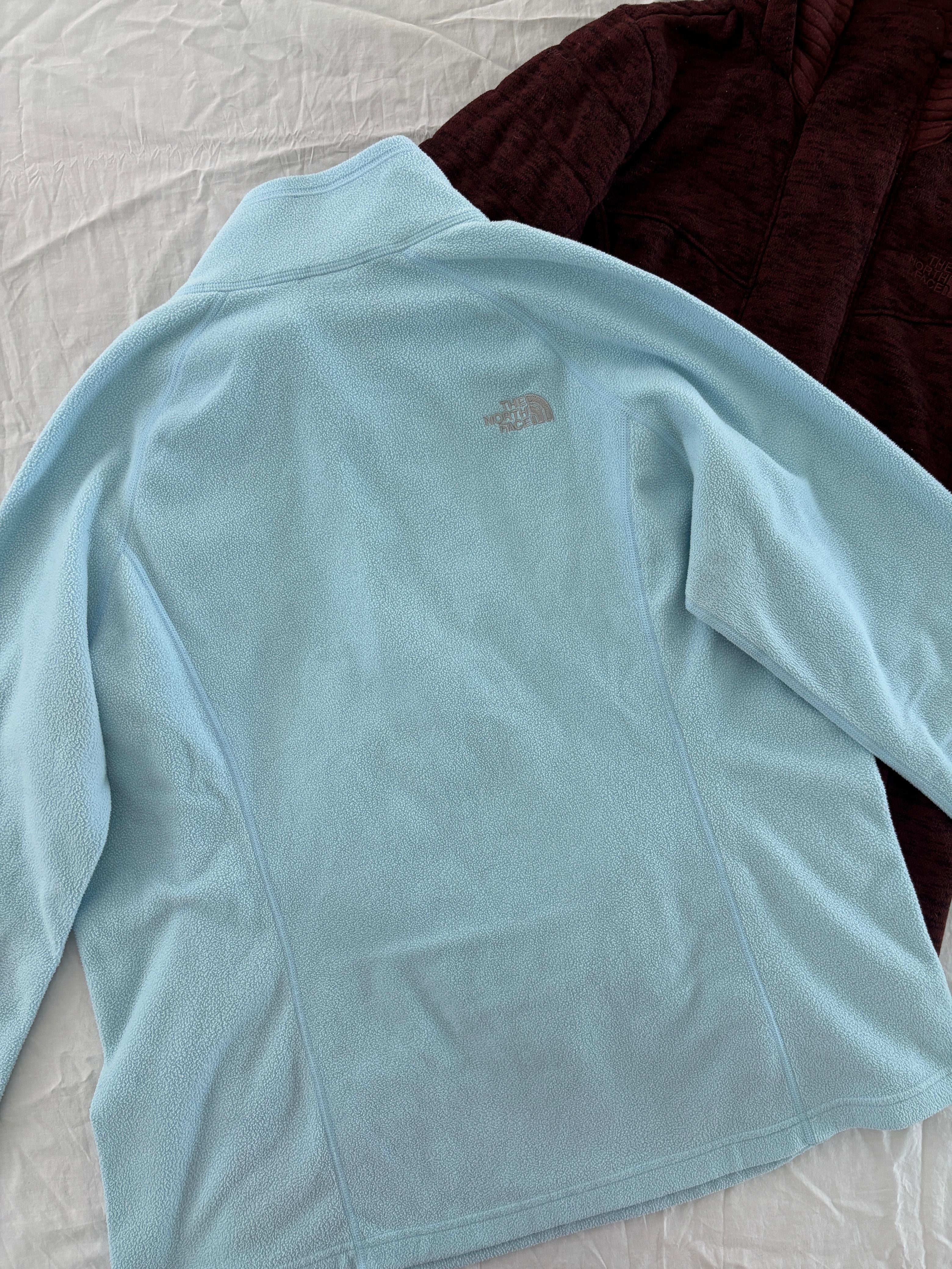 TNF FLEECE LIGERO AZUL DOBLE LOGO SIN DETALLE. XL DE DAMA.