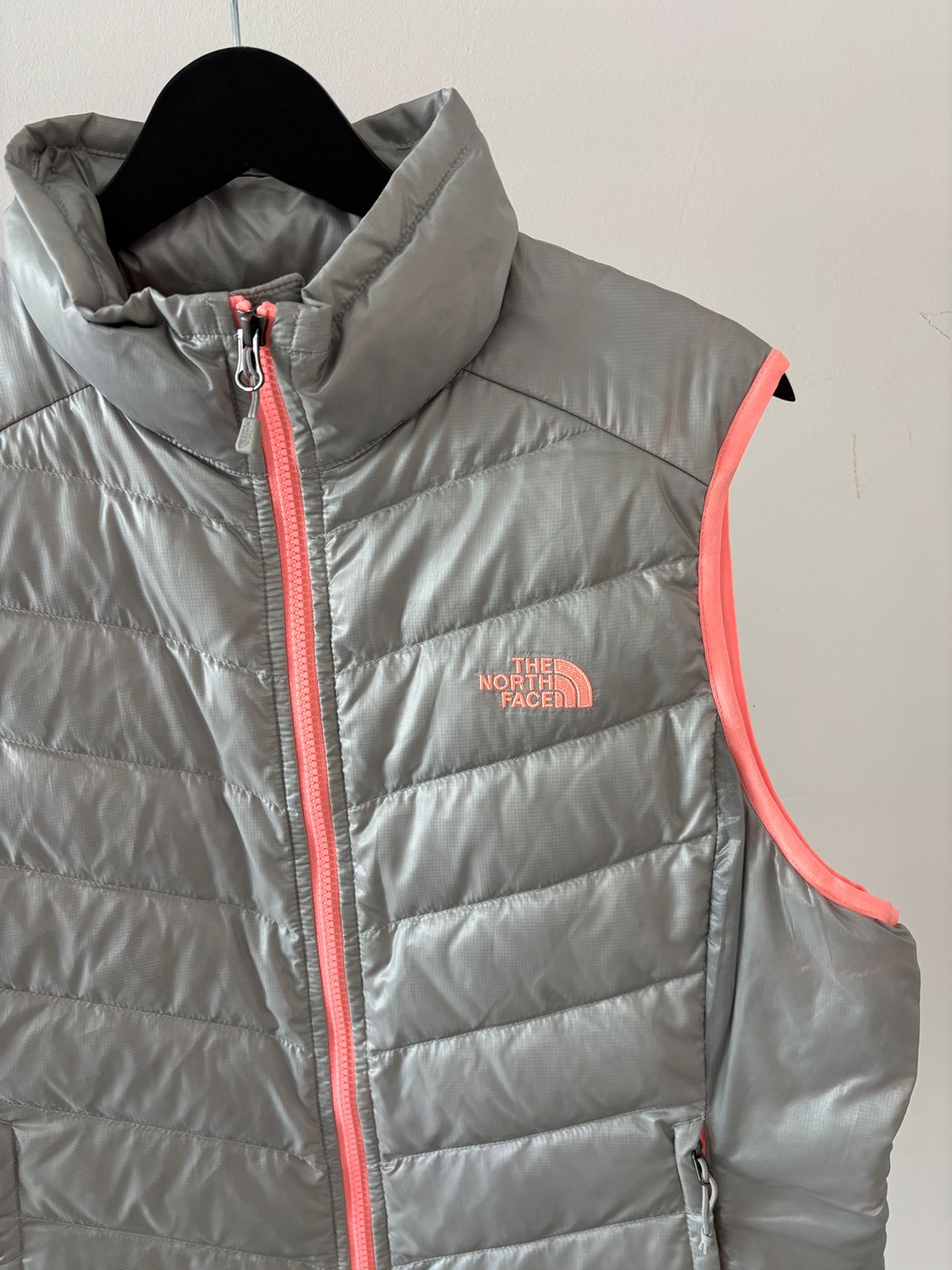 TNF CHALECO COMPRESIBLE DE PLUMA DE 550. XL DE DAMA.